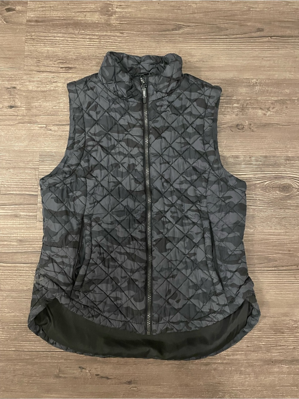 Kyodan Black Quilted Sleeveless Outdoor Vest
